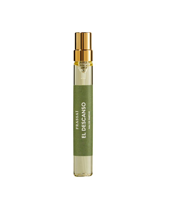 Ambrette, Galbanum, Bran absolute, Ombú leaves, Cedarwood, and Sandalwood. Golden wheat fields undulating over infinite horizons. El Descanso invites you to South America’s fertile pampas to celebrate the abundance of bran growing over the whispering plains.