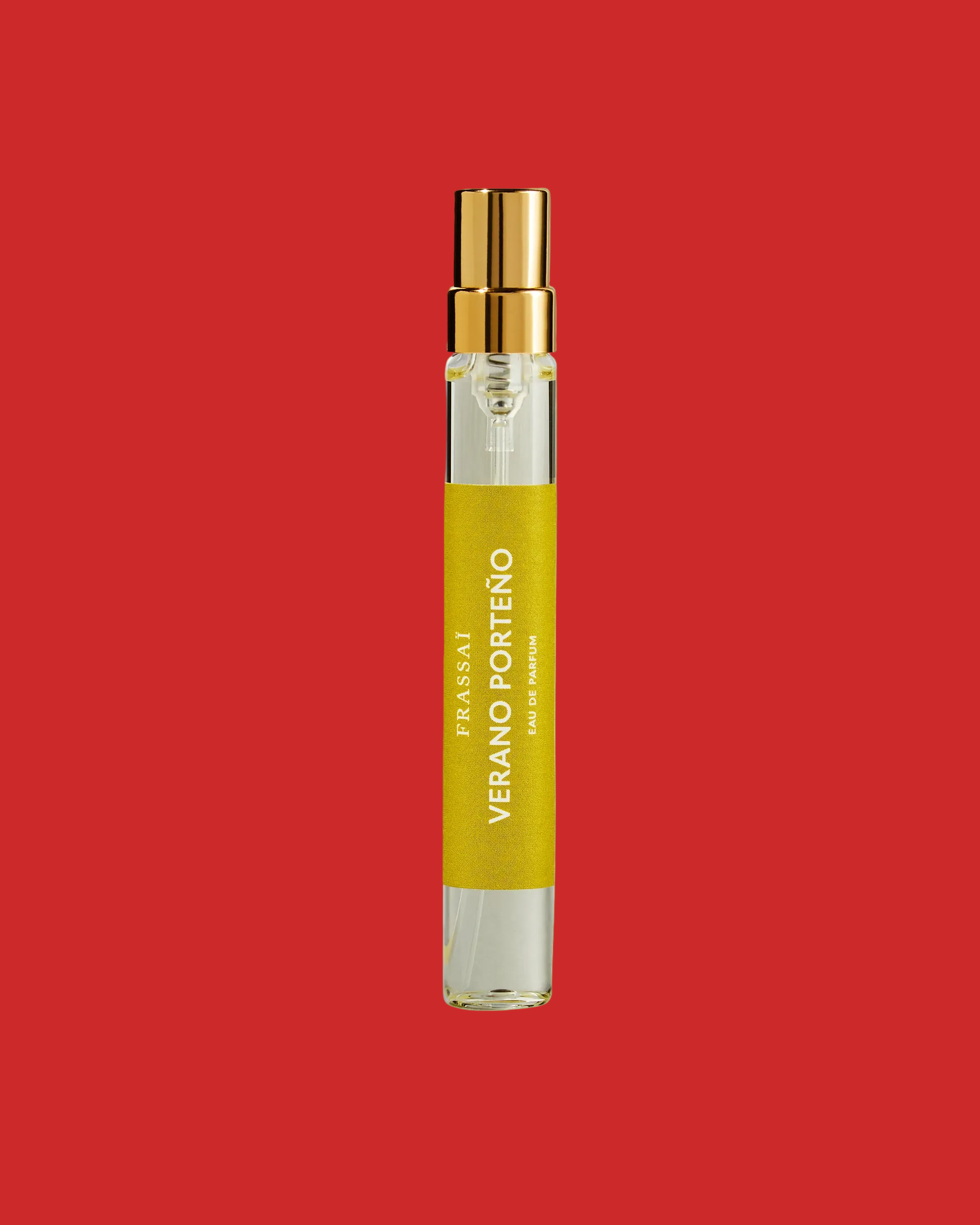 The mini perfume of Verano Porteño is an ideal small gift for the fragrance lover. The fragrance is unisex and has notes of bergamot, mandarin, jasmine, magnolia, yerba mate, and vetiver